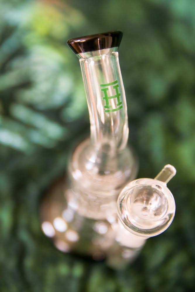 Hemper Box Review Monthly Subscription Box Of Smoking Essentials